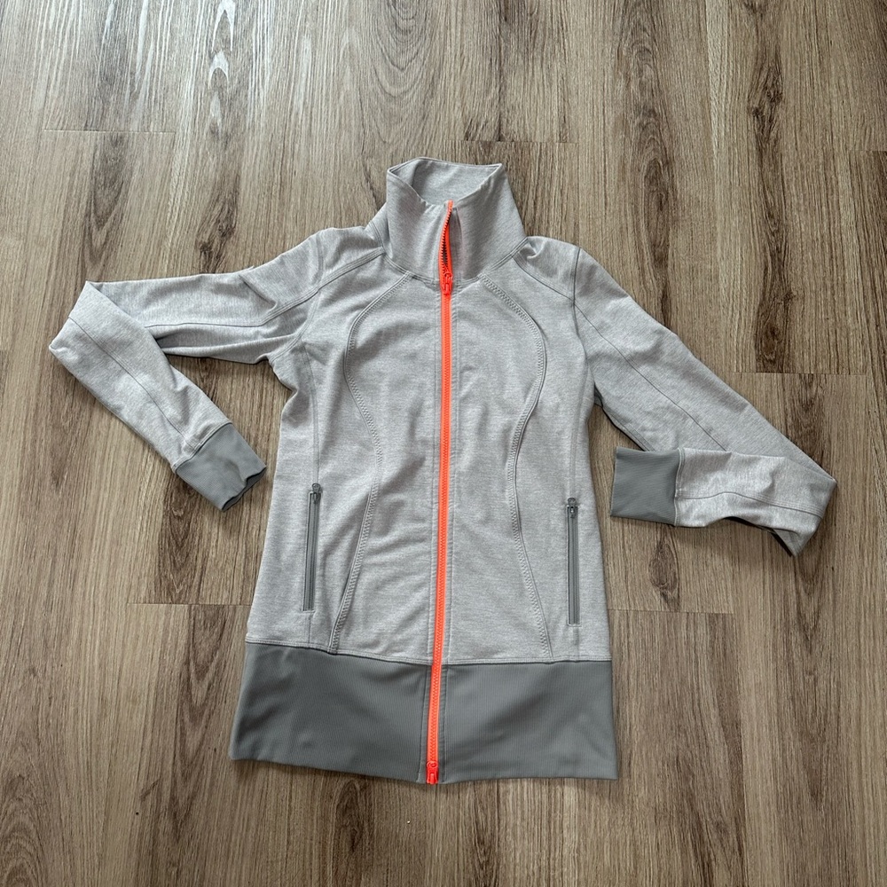 Lululemon Athletica Gray Jacket with Orange Accents define zip up athletic sz 6